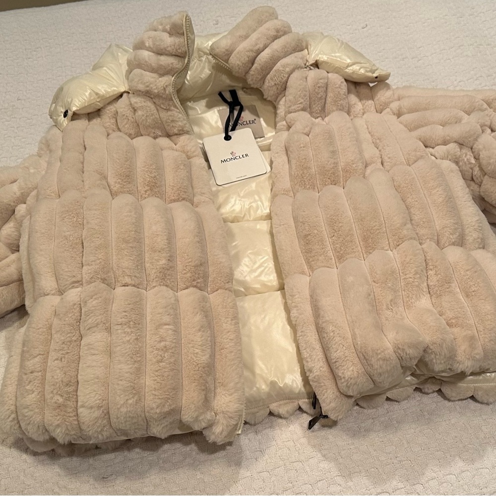 Moncler Cream Puffer Jacket with Soft Fluffy Texture and High Collar
